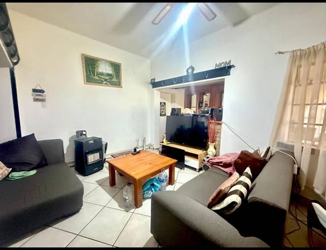 1 BEDROOM PROPERTY TO RENT IN COLBYN